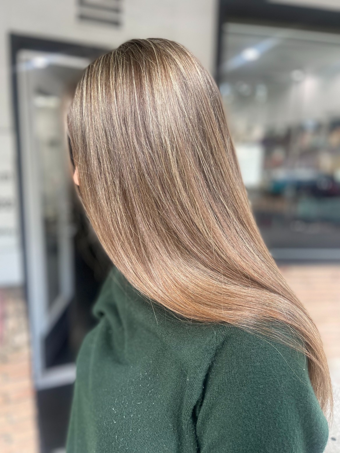 Olia - Ammonia-Free Permanent Hair Color - Dark Blonde - Garnier